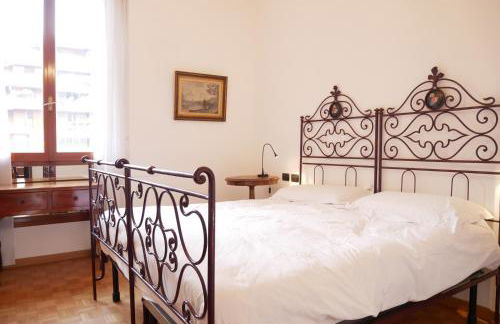 GuestHost - Raffaella splendido bilo x4 - Photo 19