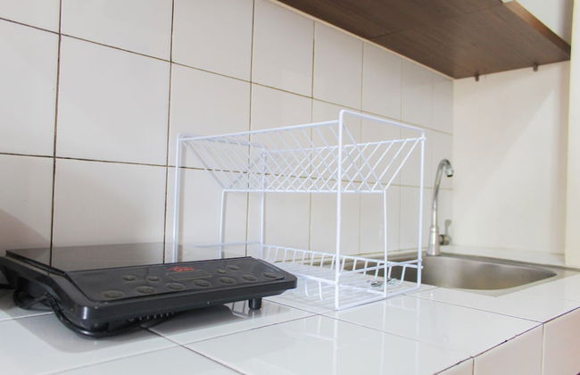 Homey and Cozy Living Studio at Margonda Residence 2 Apartment - Photo 6