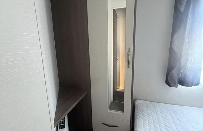 2 bed Platinum-sleeps 6-decking-free Parking - Foto 4