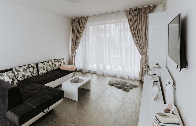 Kings Apartments - Photo 25