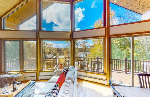 Hot Tub, Lake Views! All-Season Hinsdale Haven - Foto 5