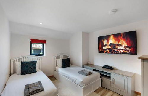 Seven Space - Willow Barn, Hot Tub & Scenic Rural Retreat - Photo 16