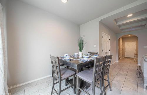 Gorgeous, Brand New 3 Bedrooms Home- Near SeaWorld & Lackland AFB - Foto 30