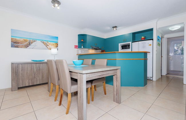 Currumbin Sands Holiday Apartments - Photo 8