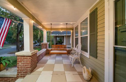 Hottub, Pool Table, Basketball, Firepit, Sleeps 8 - Photo 76