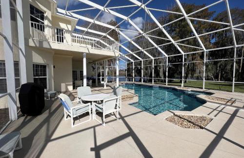 Lakefront Getaway LG South Facing Pool Hot Tub Pool Table & BBQ - 2 miles Disney - Foto 41