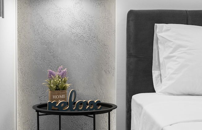 White and Wood Nilie Hospitality MGMT - Foto 15