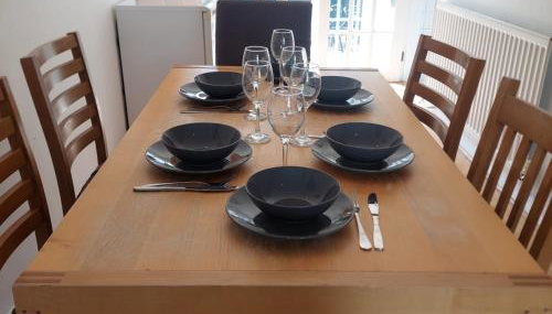 Nice 3 Bedroom House Wimbledon - Foto 3