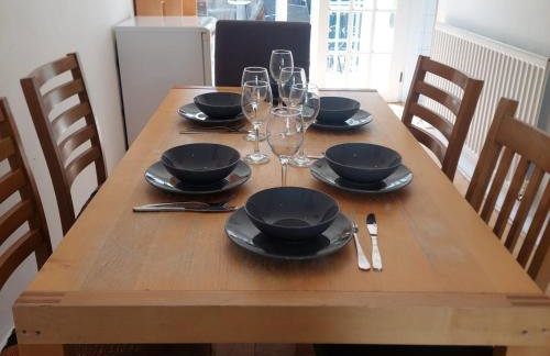 Nice 3 Bedroom House Wimbledon - Foto 3