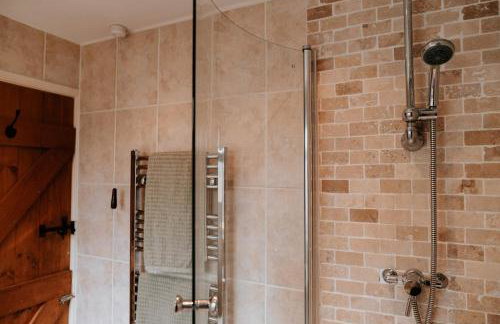 River Cottage - Photo 6