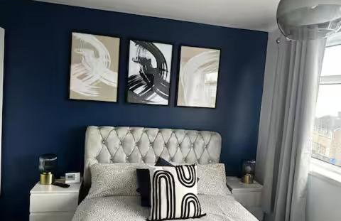 Luxurious Three-Bedroom Family Home with Free Parking - Foto 18