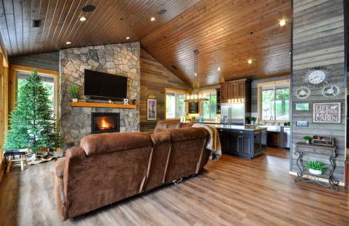 Luxurious Waterfront Retreat with Private Pond! - Foto 6