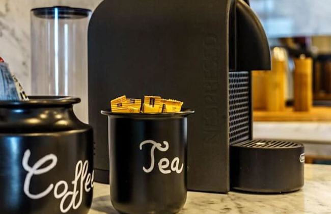 Iconic Views Apt With Balcony Close to the Beach - Foto 12