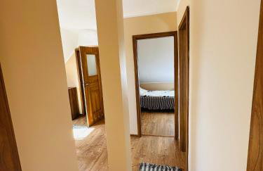 Pod skrzydłami - Foto 18