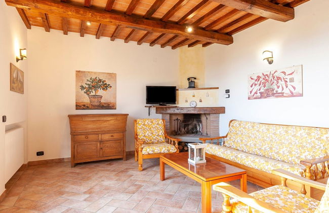 Villa in Lisciano Niccone With Pool & Nature - Foto 13