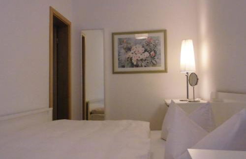 SchlossparkFerienwohnungen Rheinsberg mit Garten - Foto 15