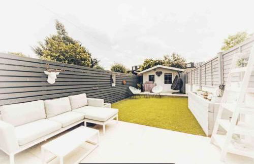 Teddington terraced cottage 3 floors, 3 bedrooms - Foto 18