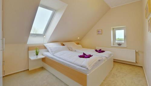 Moderne Fewo "Elbblick de luxe" direkt am Elbdeich bei Moldenhauer - Photo 4, towels, wardrobe, heating