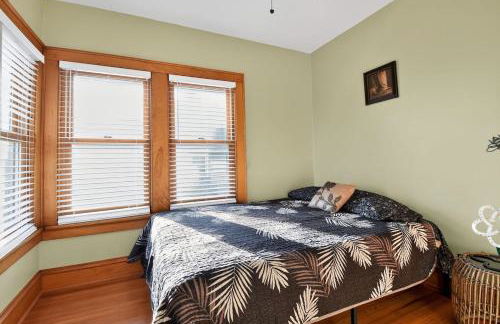 Historic Omaha Manor DT Near Zoo and Pool Table - Foto 32