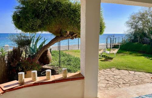 Paradise Beachfront Villa, Porto Columbu, Sardinia - Foto 7