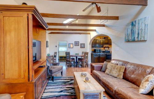 Rustic Log Cabin with Studio about 5 Mi to Pikes Peak! - Foto 4