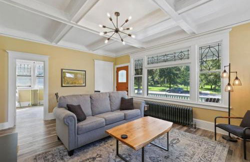 Stunning Craftsman Home in Manito FREE parking - Foto 1