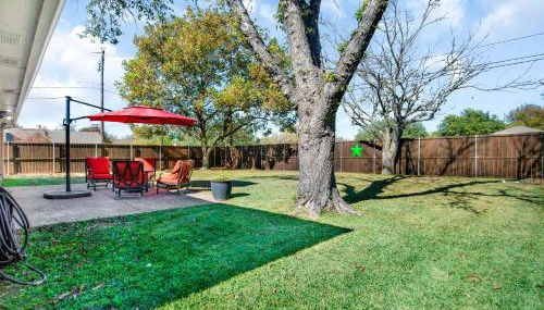 Cozy Parkside Home - Photo 3