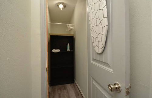 SuperValue Suite #8 @ East End Revitalized - Foto 21