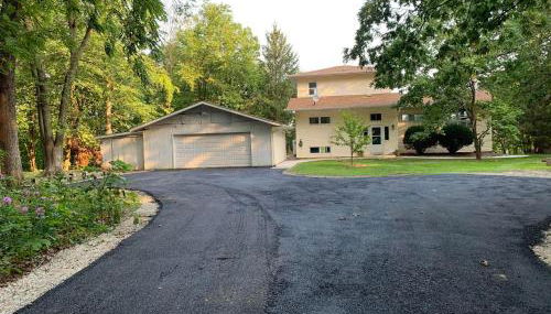 Finn's Hideaway -Modern family river home - Foto 3