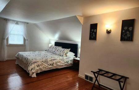 Large Cozy House Near NexusPark Air Hockey - Foto 15