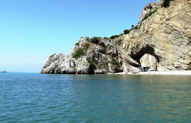 Holiday House with Pool near Sea, Beach, & Caves - Foto 23