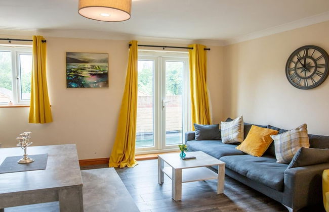 Queens Townhouse - 3 Bedrooms - Pets - Parking - Foto 11