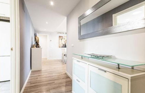 Cozy Apartment In Villajoyosa With Private Swimming Pool, Can Be Inside Or Outside - Photo 2