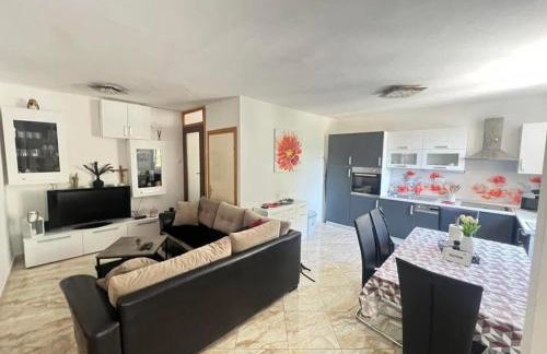 Apartments Ivi - Photo 8