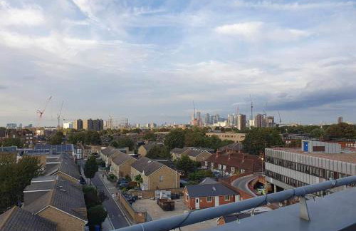 One bedroom with Great city views - Photo 12