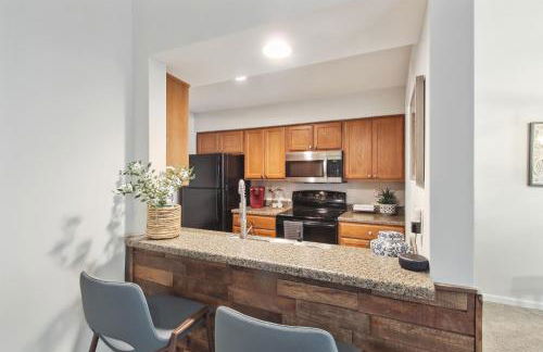 Overland Park Condo, Close to Lakes and Parks! - Foto 2