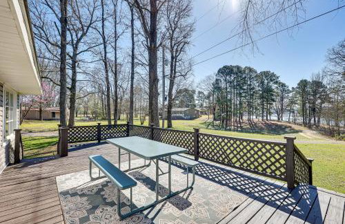 New Blaine Getaway - Walk to Lake Dardanelle! - Foto 1