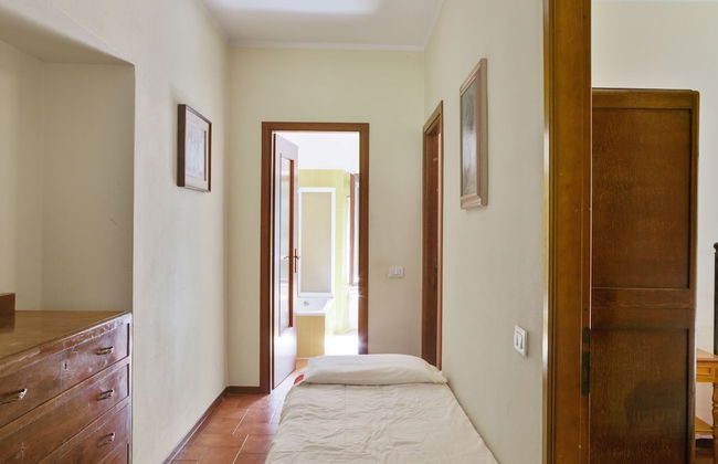 Unique Holiday Experience in Greenery near Lake - Foto 8