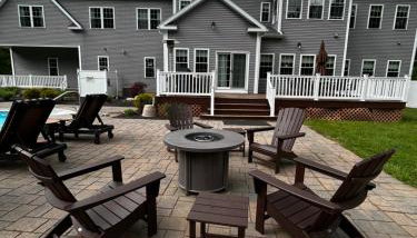 9 Bedroom Saratoga Retreat, In-Ground Heated Pool, HotTub, Firepit, Gourmet Kitchen, Private Office - Foto 5, Garden, Garden view