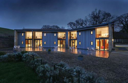 The Farmyard Adults Only - Foto 1