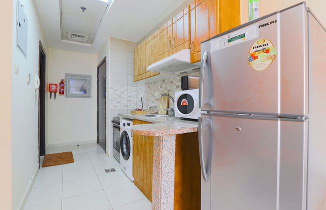 OYO 264 Home Cordoba Palace 607 Studio - Photo 11