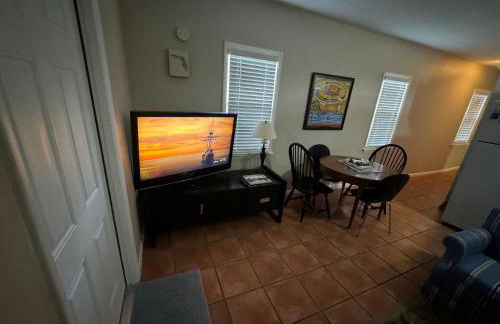 Key West Style Historic Home in Coconut Grove Florida, The Blue House - Foto 2