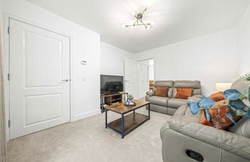 Fern Walk Cosy 3 Bedroom House - Dalkeith - Photo 3