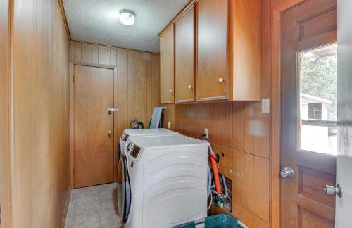 2 Mi to Kyle Field Bryan Home with Fenced Yard - Photo 20