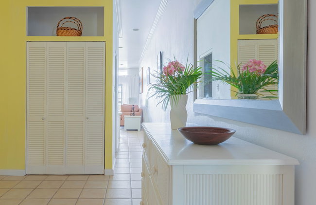 Fort Recovery Beachfront Villa & Suites Hotel - Photo 13