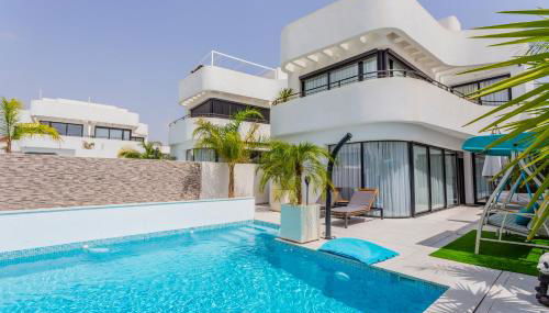 STYLISH VILLA 2018,POOL,3B.R.WIFI,NETFLIX - Foto 2