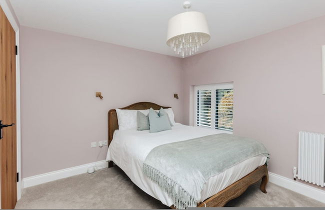 Rosefinch House in Crazies Hill - Photo 4