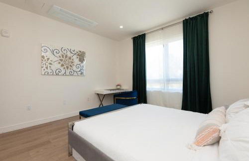 Stylish Apartments in Glendale with Free Parking - Foto 31