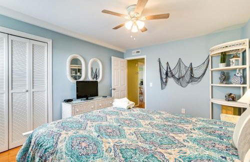 Coastal Murrells Inlet Condo with Balcony! - Foto 10