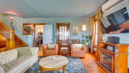 Fire Pits, Views and Yard Luxe Mt Horeb Getaway! - Foto 3